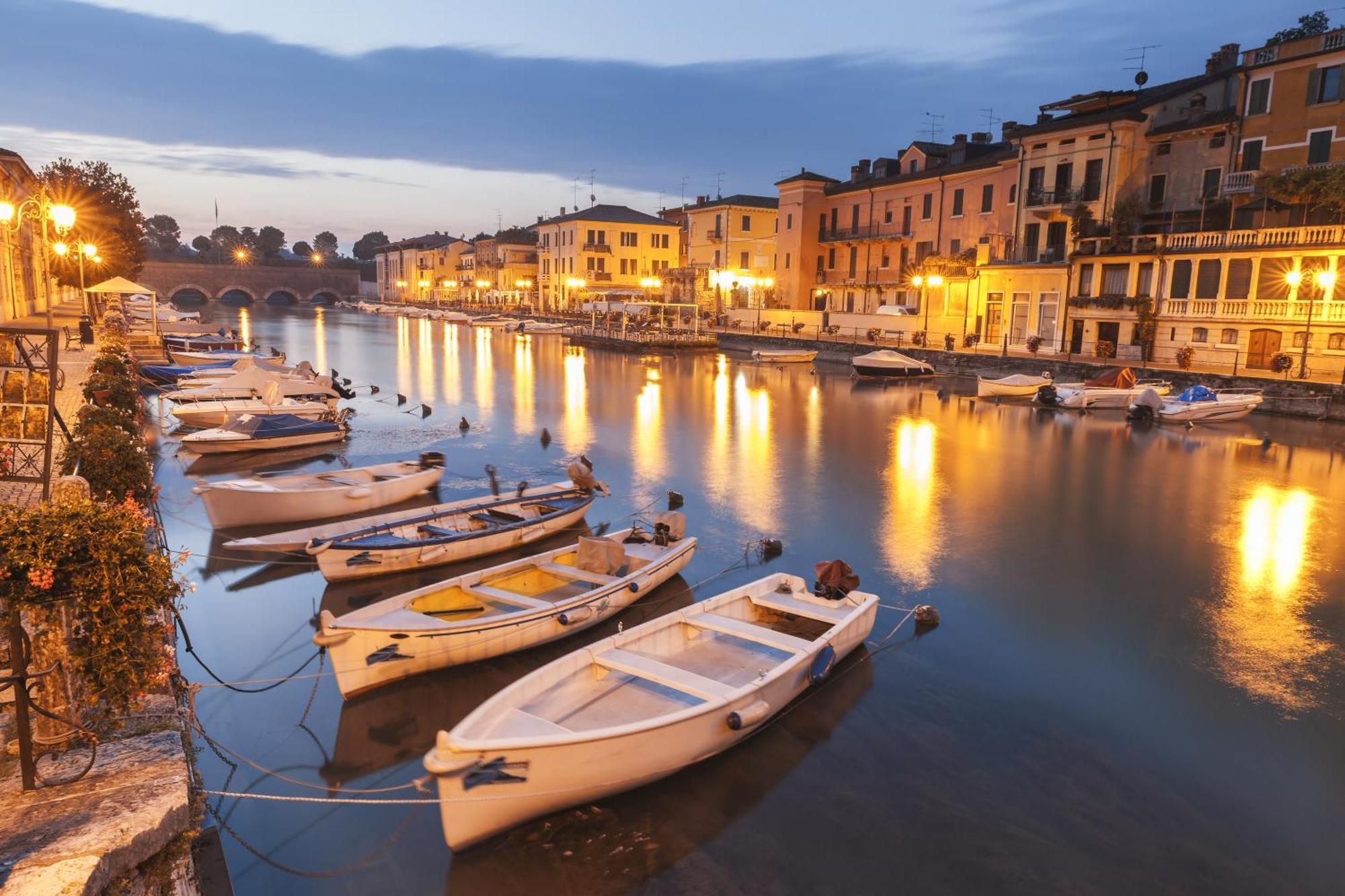 Appartamento Di Tommaso - Happy Rentals Desenzano del Garda Exterior foto